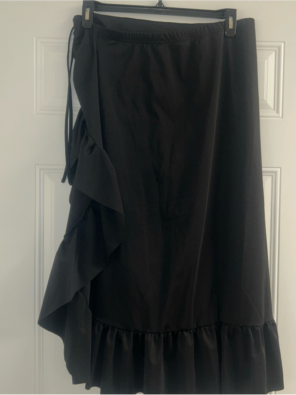 Black Ruffle Midi Skirt with slit XXL